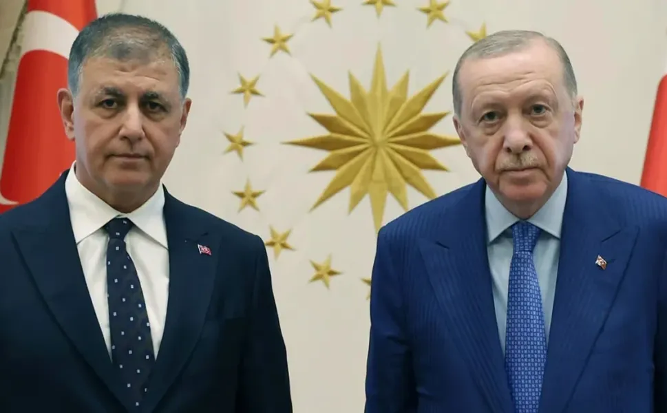Cemil Bey AKP Genel Merkezi’ne giriş yaptı