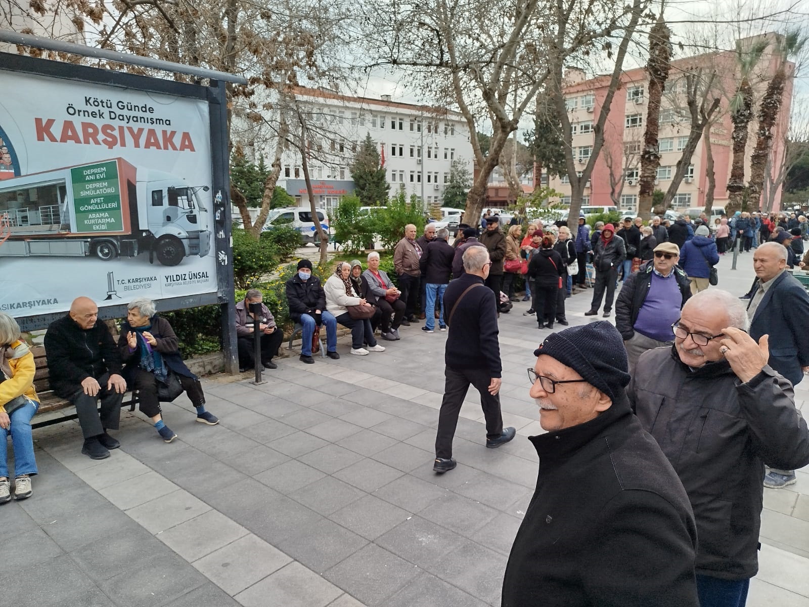 Emekliler Yumurta Kuyruğunda 30'Lu Paket 120 Tl 3