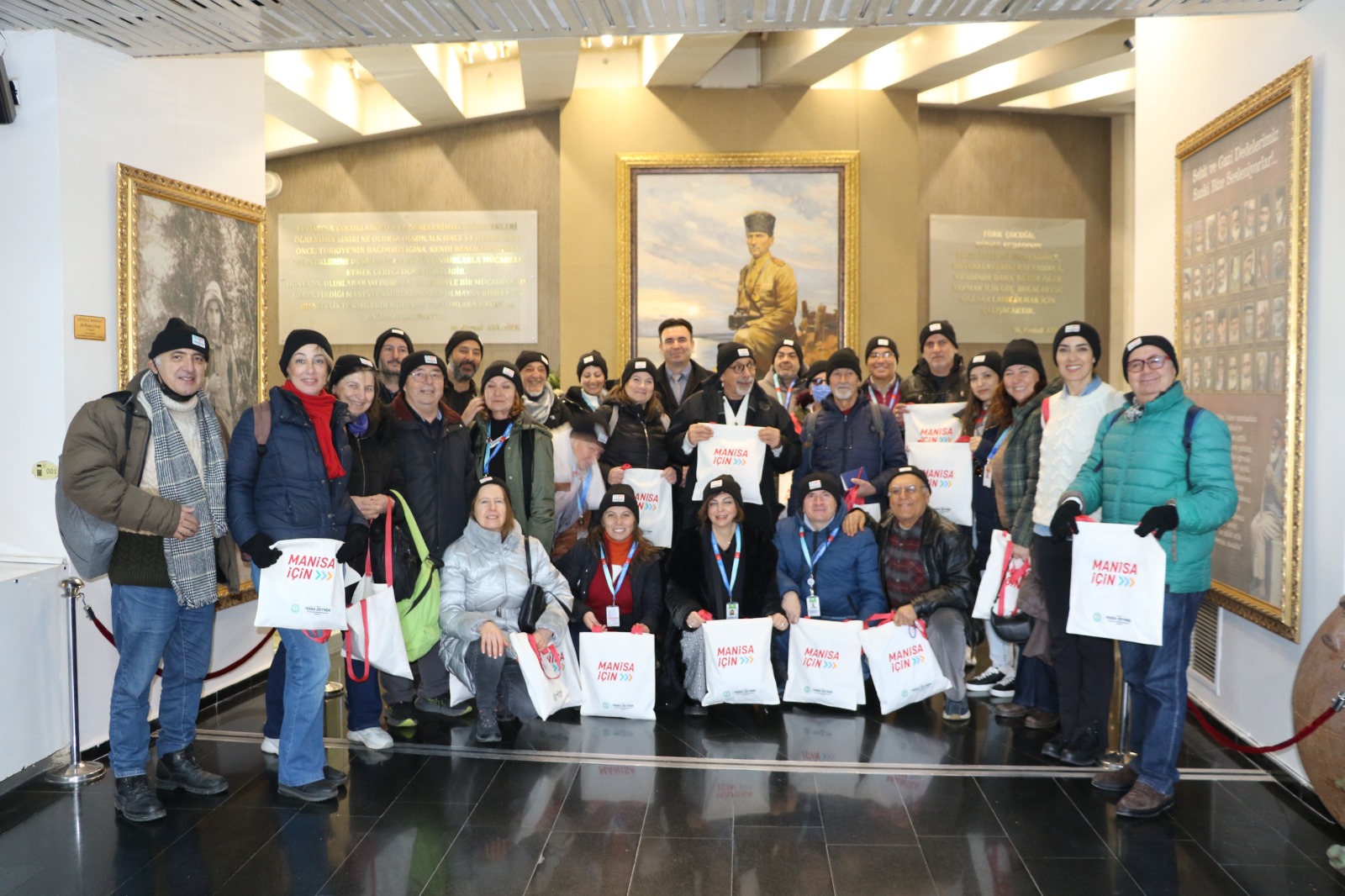 İzmirli Turist Rehberleri, Manisa’nın Tarihi Mekanlarını Keşfetti (4)