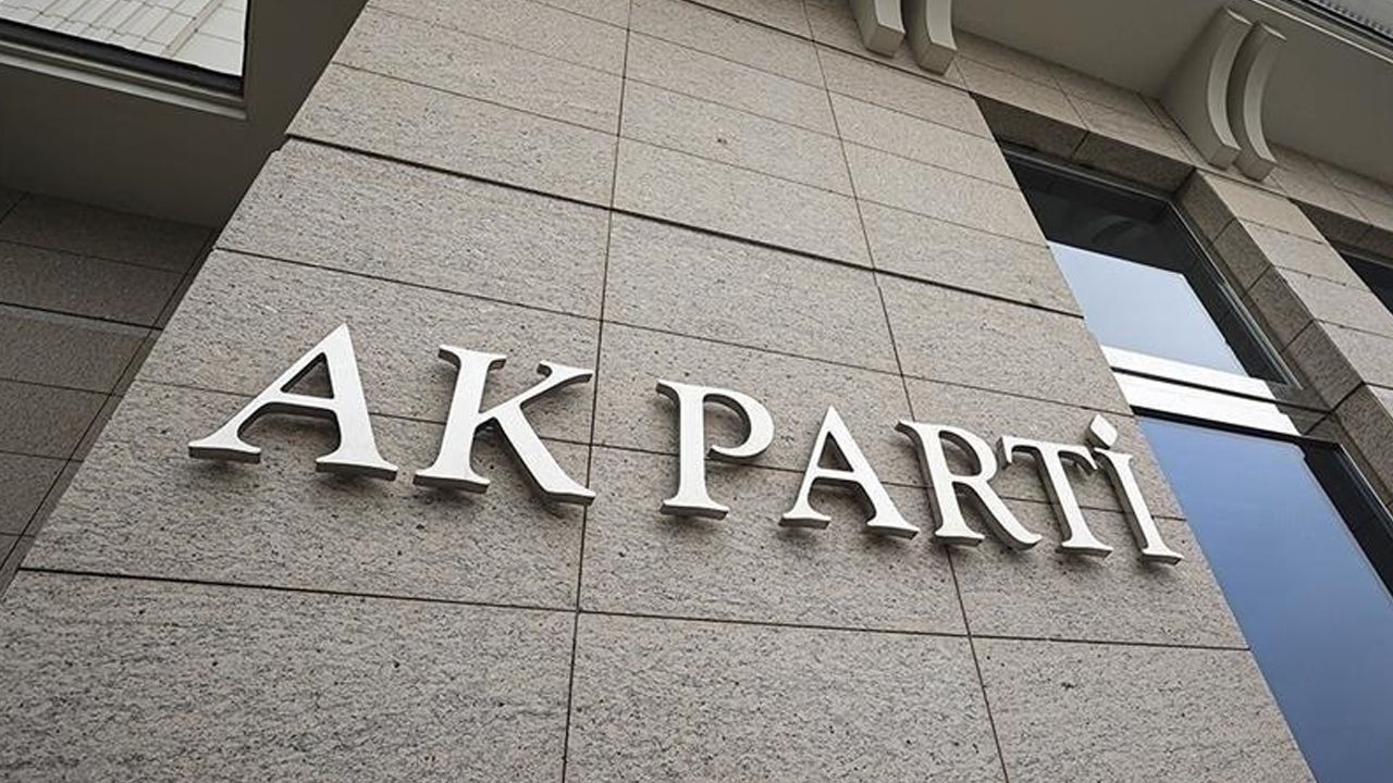AKP'li gençlik kolları başkanı görevden alındı