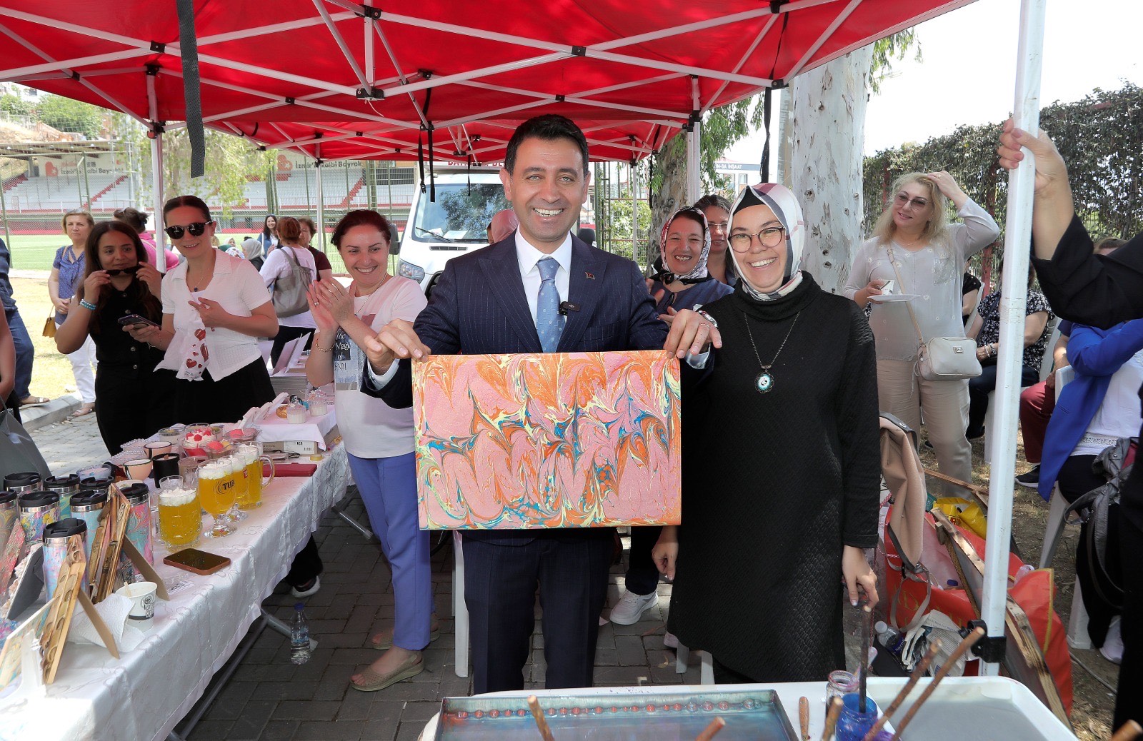 Bayraklı’da Kadın Eliyle Üretilen Sanat Sergilendi (2)