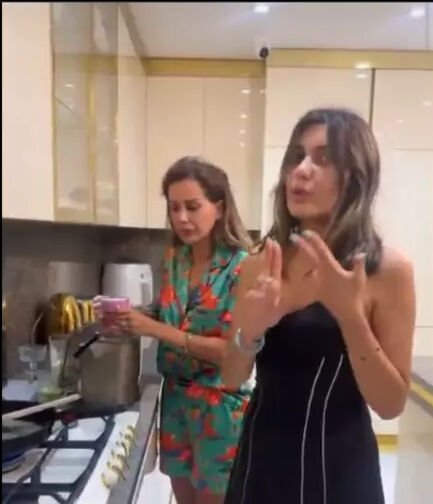 Bahar Candan Ve Dilan Polat'tan Tepki Çeken Paylaşım! 3