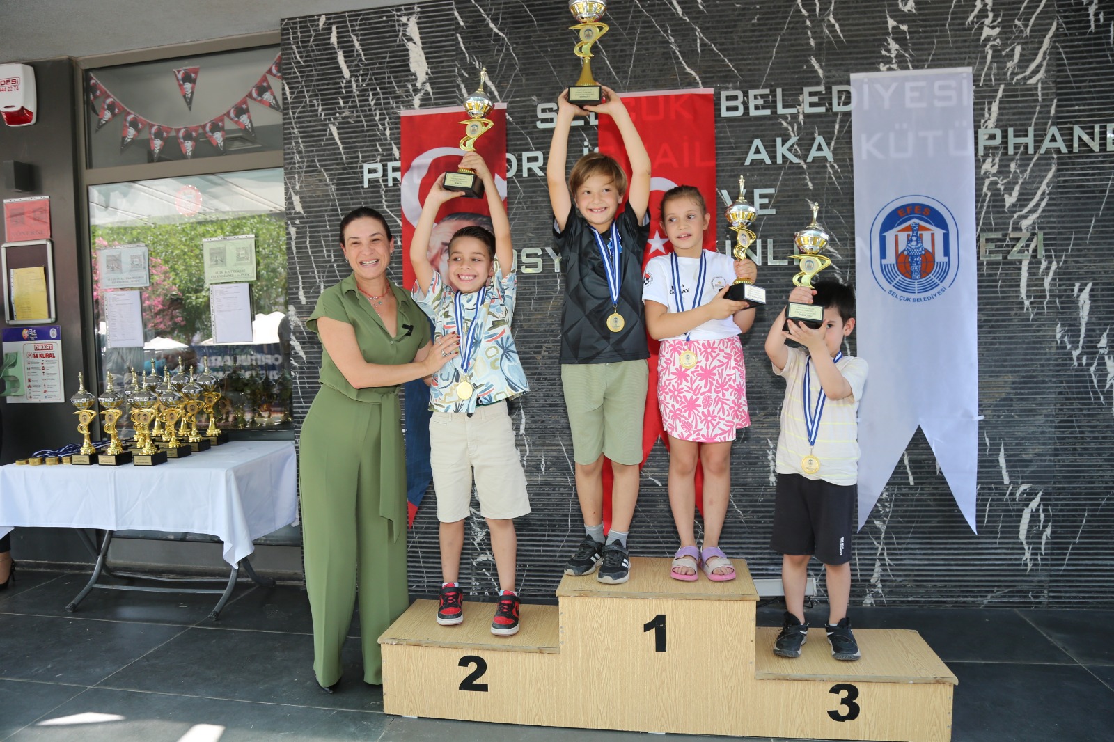 Efes’in Çocukları Satranç Turnuvası, Yaz Kursları Başlıyor (2)
