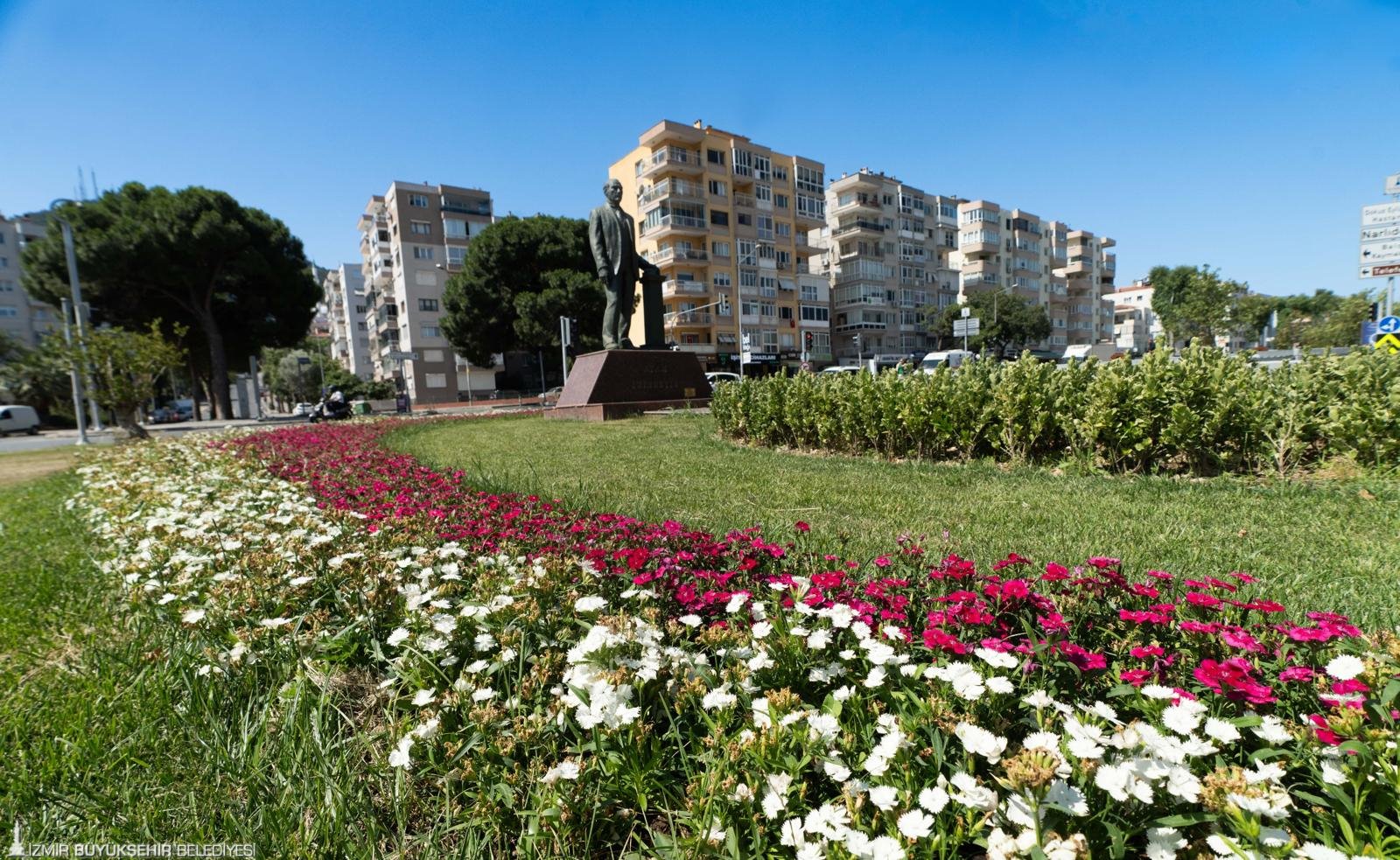 İzmir Çiçeklerle Renklendi3