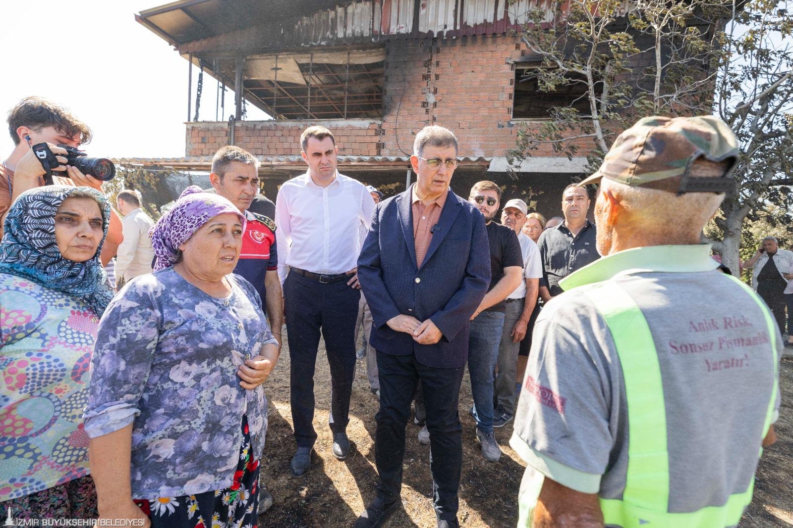 İzmir’de 48 Saatte 289 Yangın Başkan Tugay Bölgede (4)