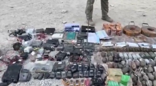 Pençe Kilit’te Pkk’ya Ağır Darbe! Cephanelik Gibi Mağara Imha Edildi (2)