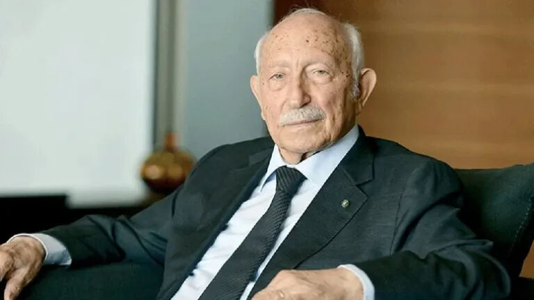 Türk Sanayiinin Duayen Ismi Asım Kibar Hayatını Kaybetti