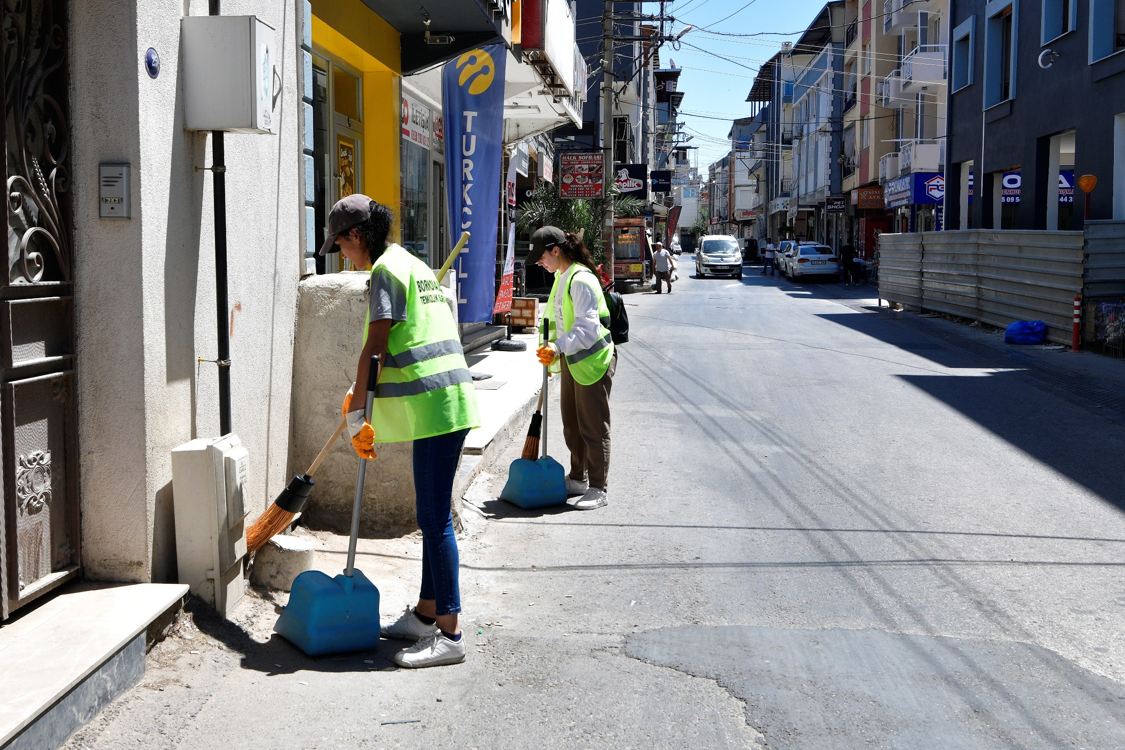 Bornova’da “Süpürge Timi” Görevde (1)