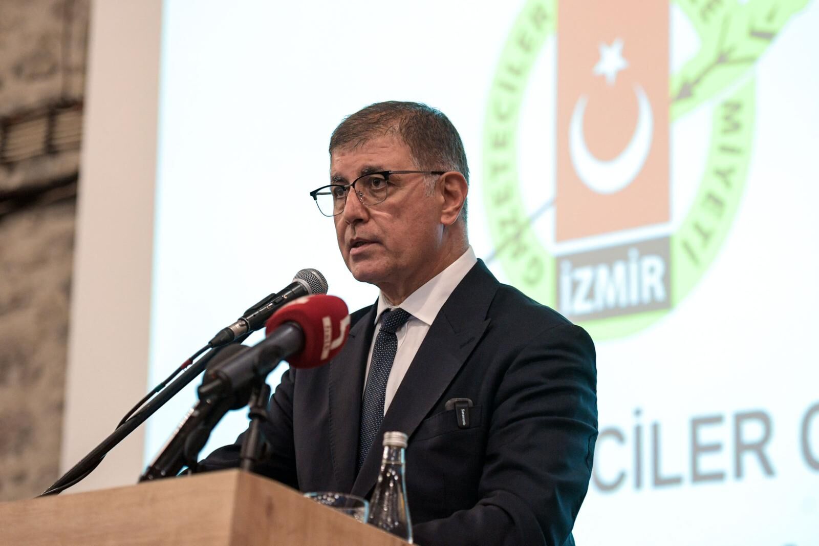 Cemil Tugay AKP’ye mi geçecek? YENİ Parti’den yanıt