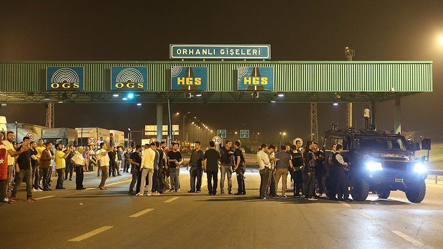 Gişeleri Tutup İstanbul'a Girişleri Kapattılar