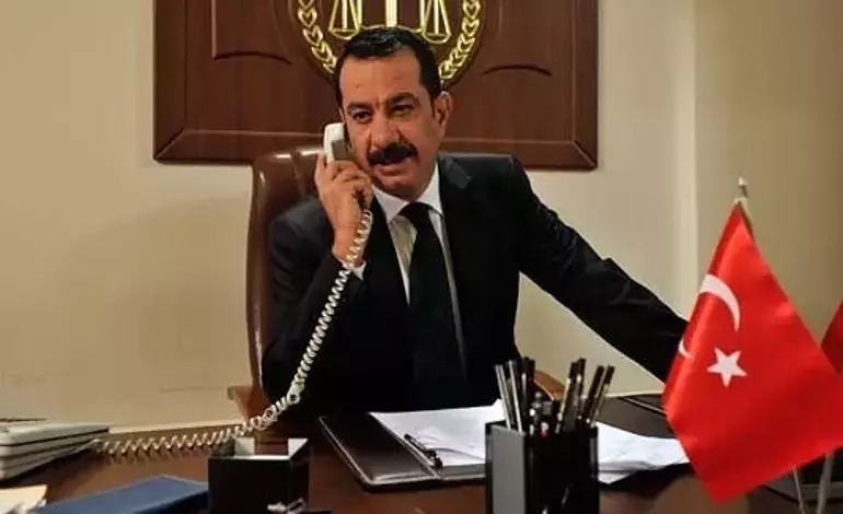 Oyuncu Emre Törün Hayatını Kaybetti (4)