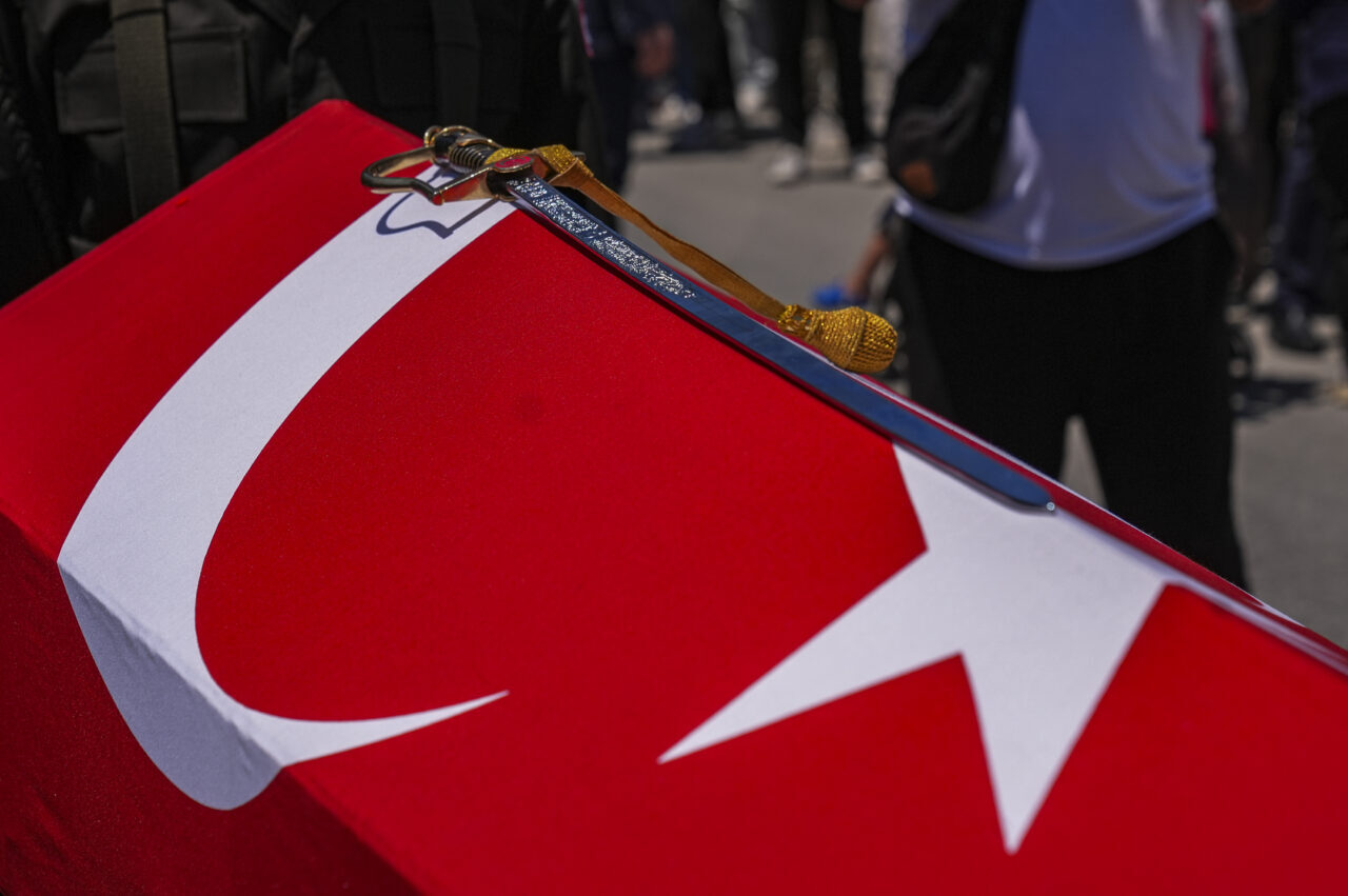 Şehit Üsteğmen Ege Akar, İzmir'de Son Yolculuğuna Uğurlandı1