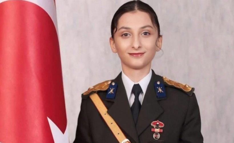 Ebru Eroğlu’nun babası işten çıkarıldı