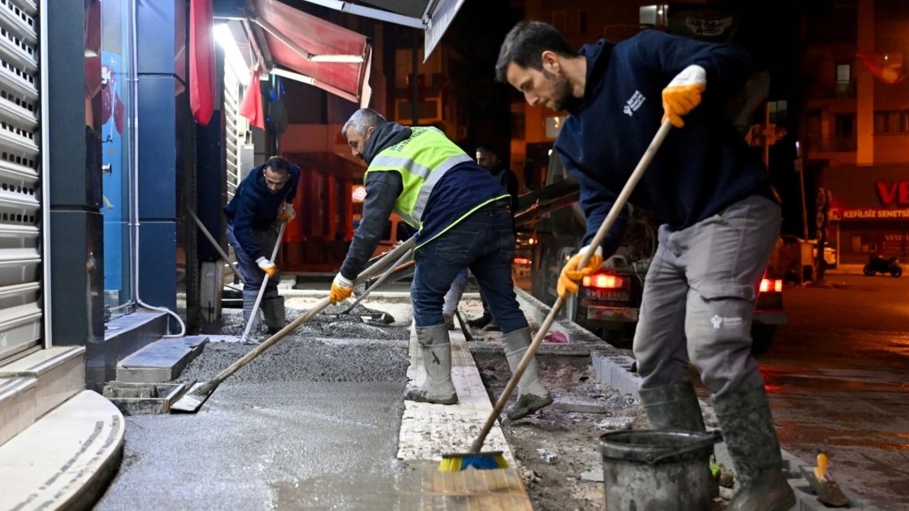 Bornova Modernlesiyor Baskan Eskiden Gece Mesaisi 1