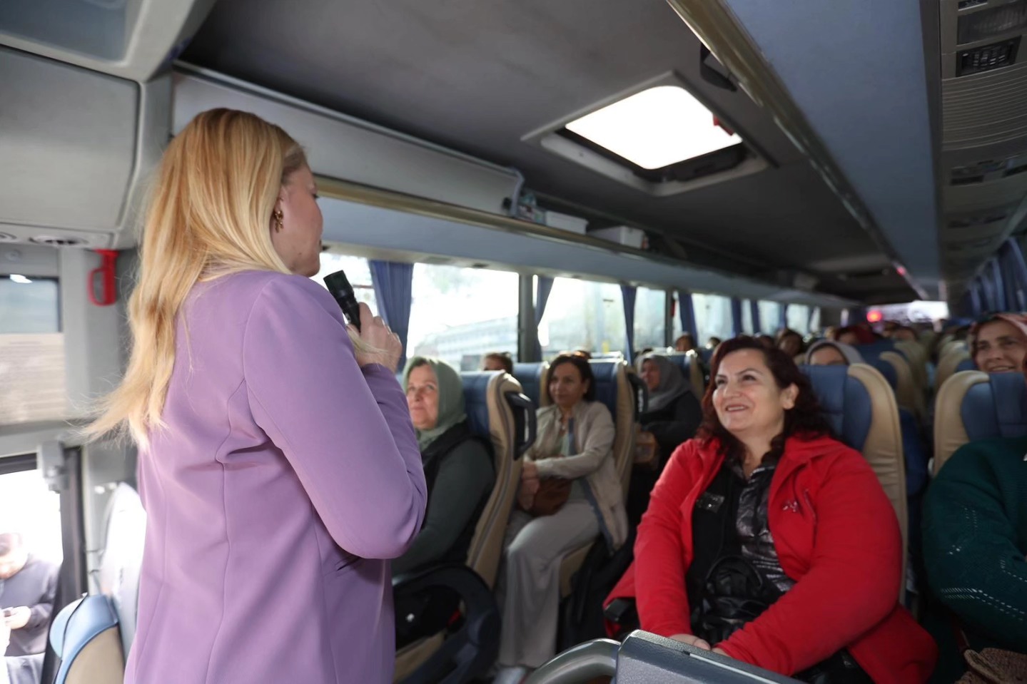 Merkezefendi̇li̇ Kadinlar Tari̇hi̇ Ve Doğayi Keşfedi̇yor (1)