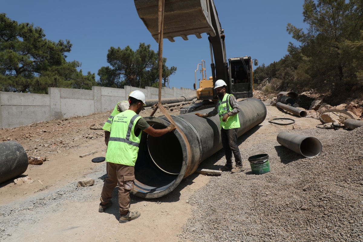 Bodrum’un Patlayan Hatlarını Büyükşehir Yeniliyor (2)