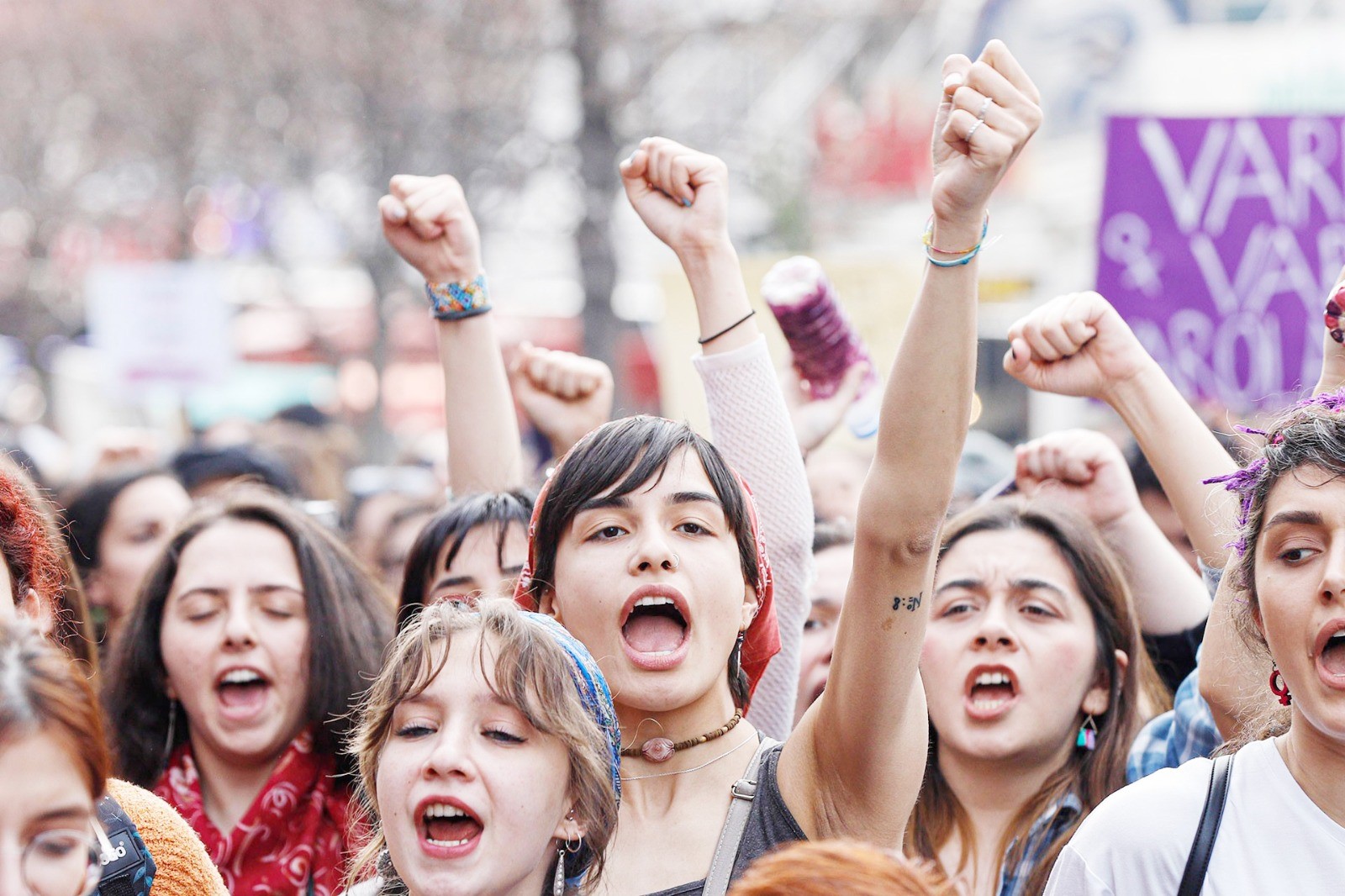 D9B39Fb4 0A40 4822 87A6 4679Dfdf6112