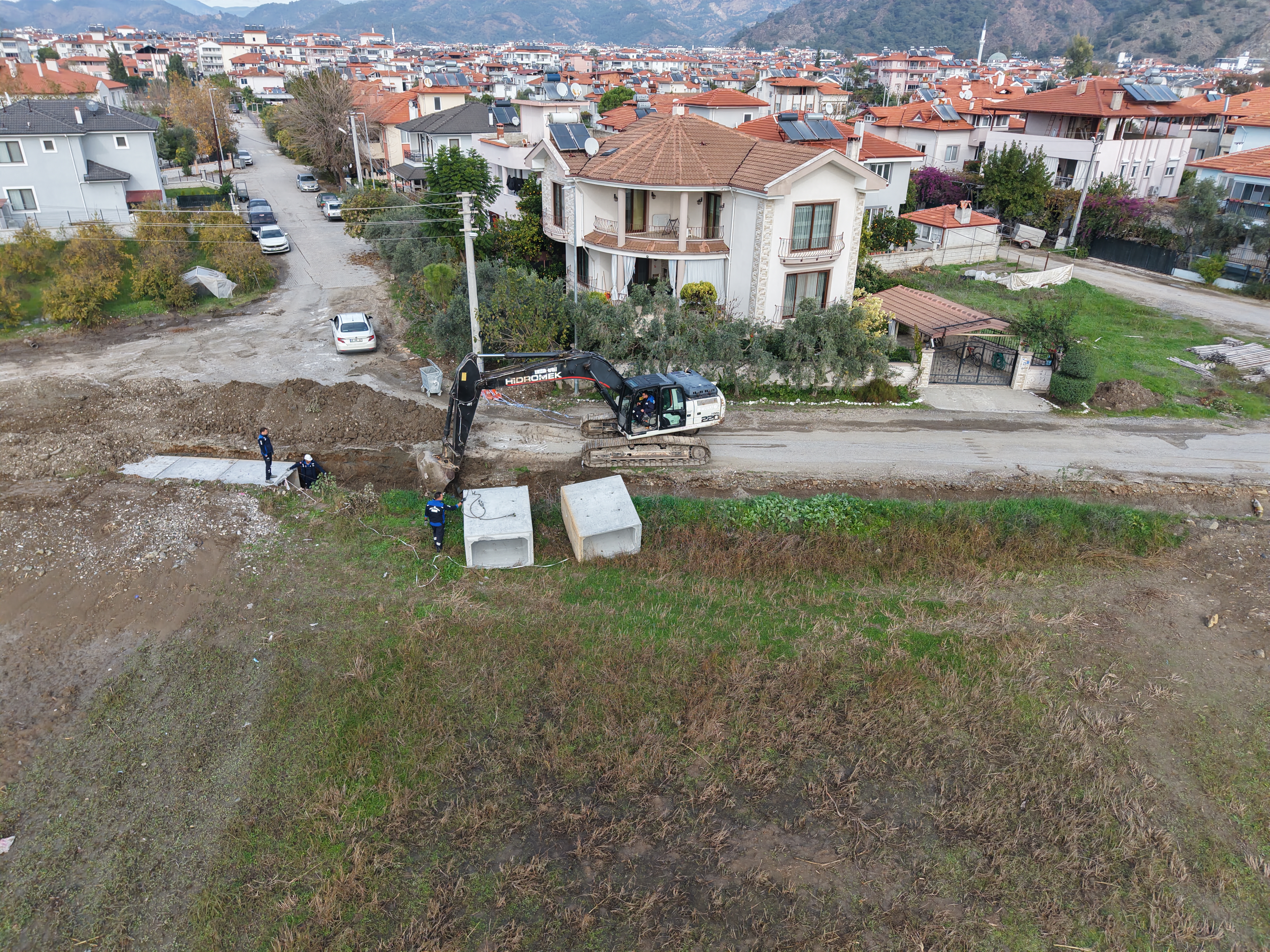 Muski̇, Ortaca Bahçelievler Ve Okçular Mahallesi Mahallesi’nde Ana Yağmur Suyu Hattı Yenileniyor (2)