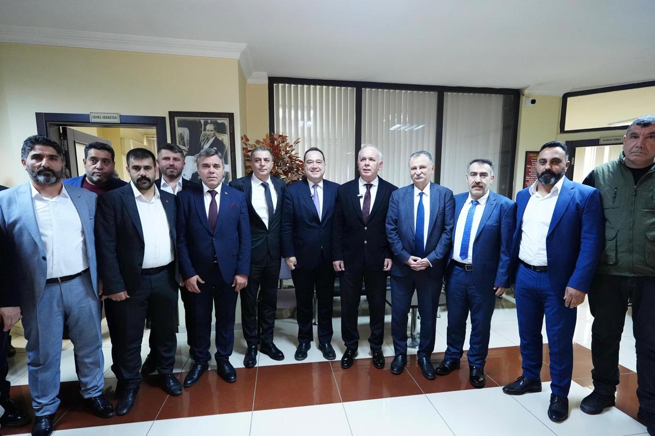 Başkan Dutlulu Pazarcılar Odası’na Müjdelerle Gitti (1)