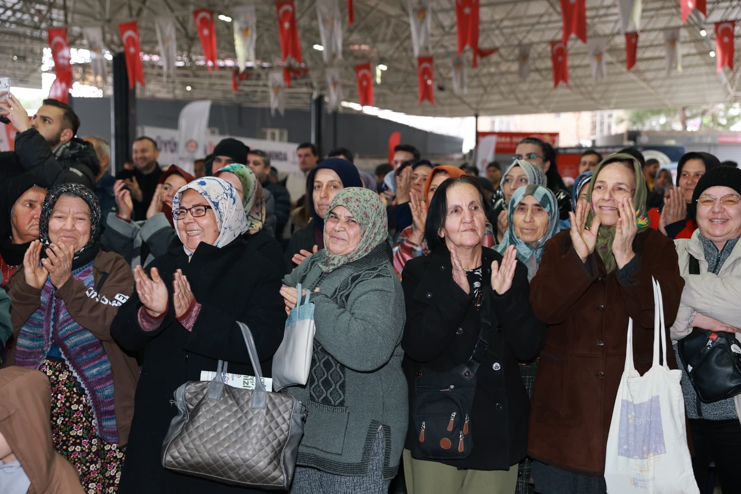 Büyükşehir’den Honazlı Üreticiye 4 Bin 236 Zeytin Fidanı (13)