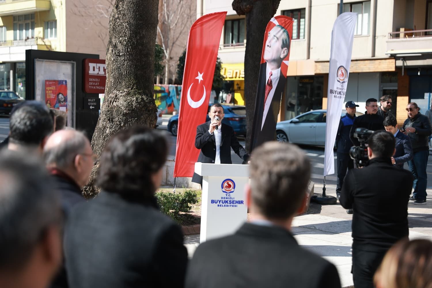 Büyükşehir, Özay Gönlüm