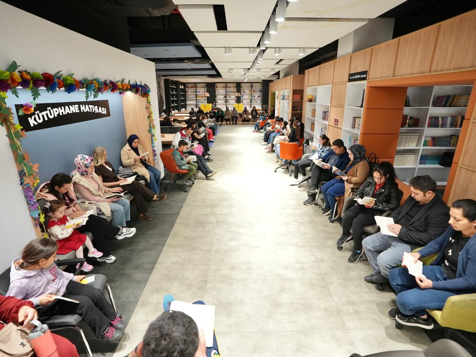 Denizli’de Çocuklar “Telefonu Bırak, Kitaba Sarıl” Çağrısına Kulak Veriyor (11)