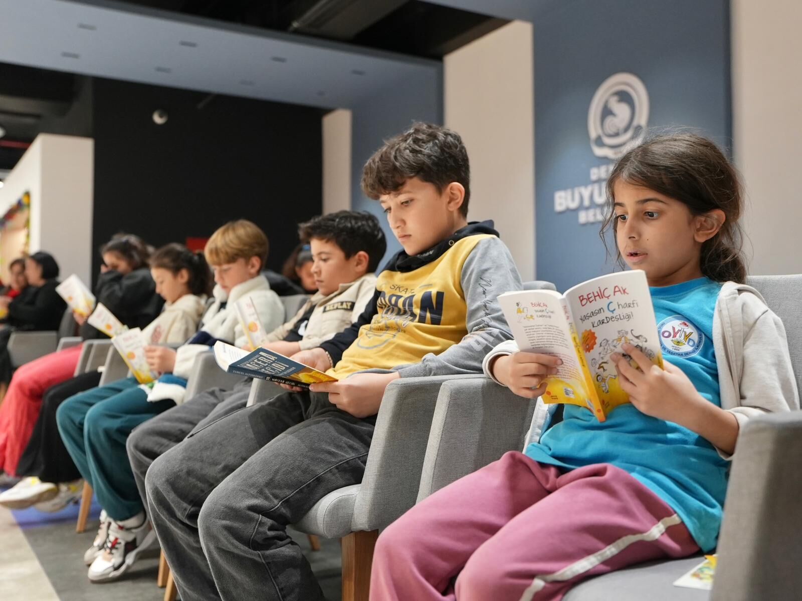 Denizli’de Çocuklar “Telefonu Bırak, Kitaba Sarıl” Çağrısına Kulak Veriyor (9)