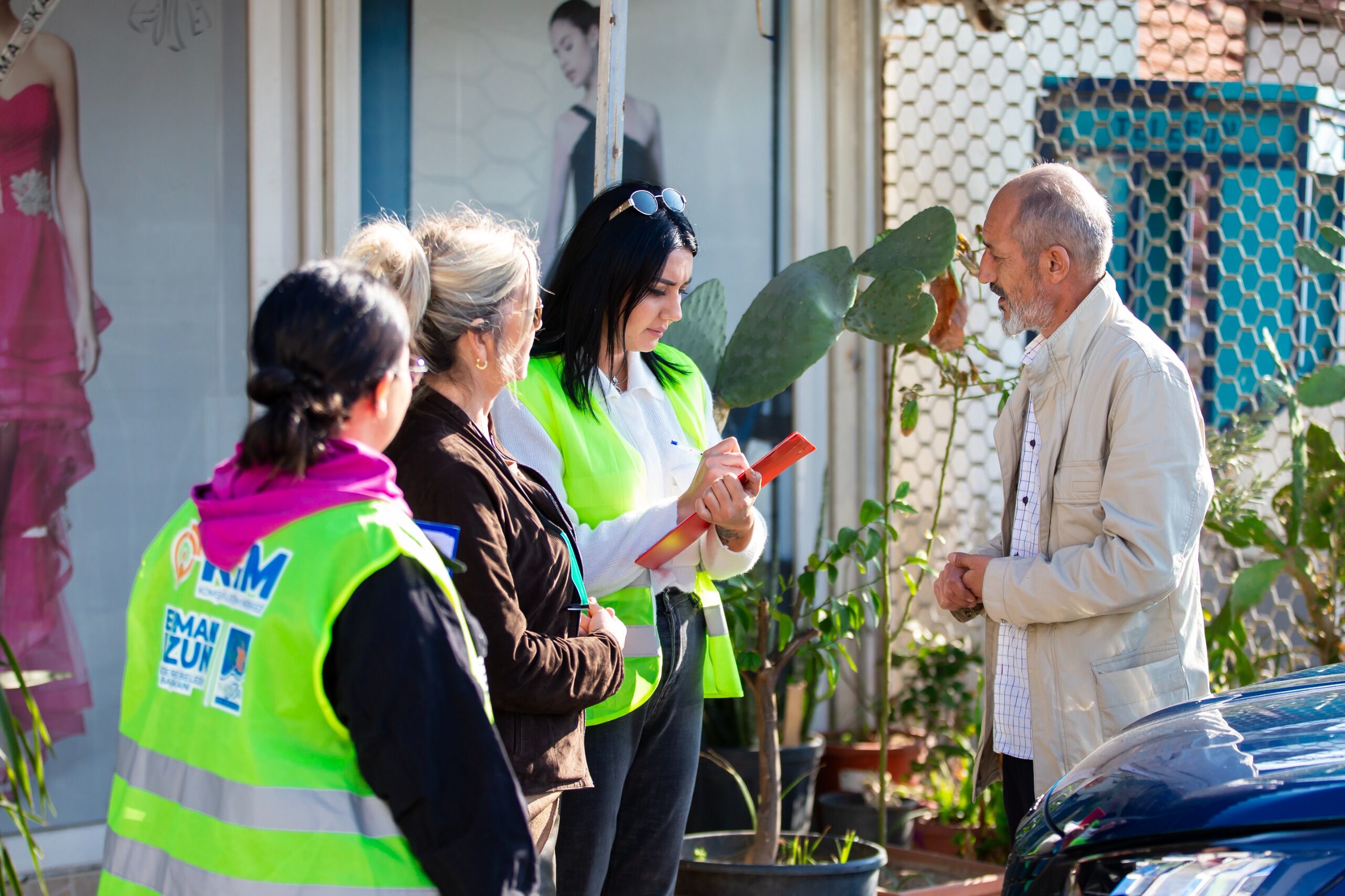 Komsu Iletisim Merkezi (2)