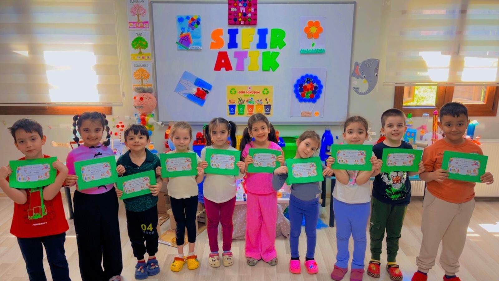 Yuvamız Manisa’nın Miniklerinden “Sıfır Atık” Defilesi (1)