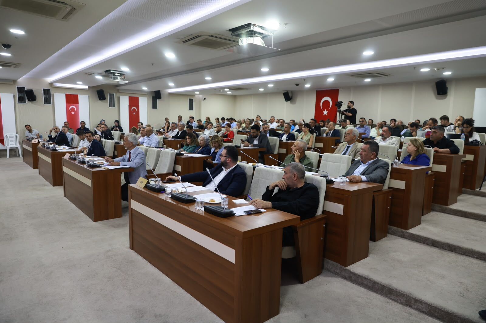 Karabağlar Belediyesi Haziran Ayı Meclisi (2)