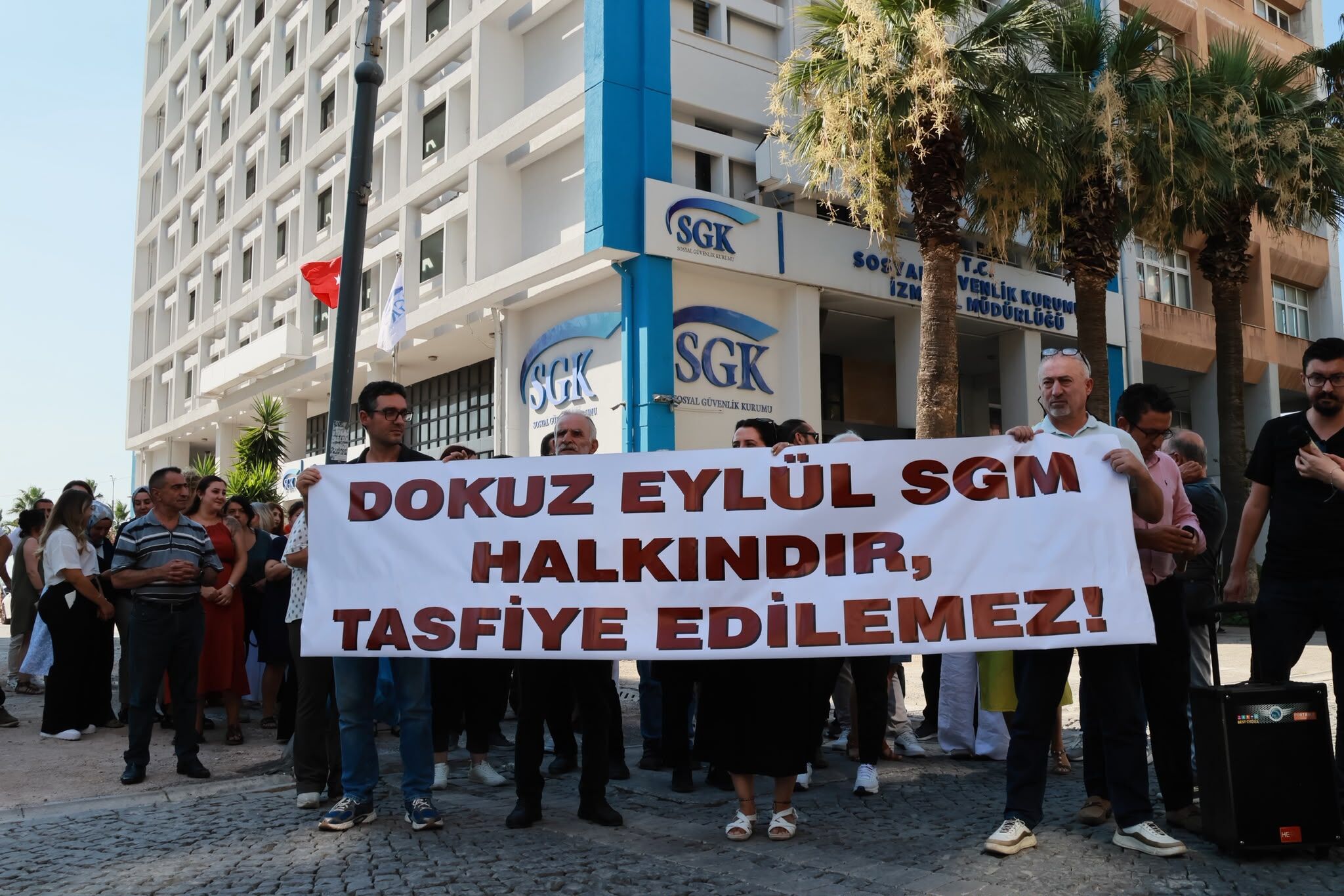 Sendikalardan SGM tahsisi tepkisi: Bu bir ön uyarıdır!