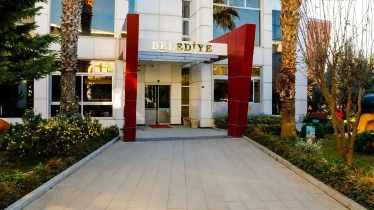 Seferihisar Belediyesi soruşturmasında tahliye talepleri red