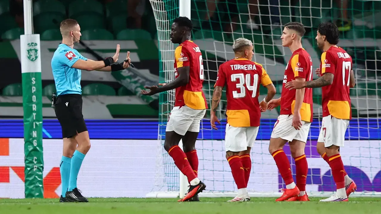 Yunus Akgün'den Sporting Maçı Sonrası Hakem Tepkisi