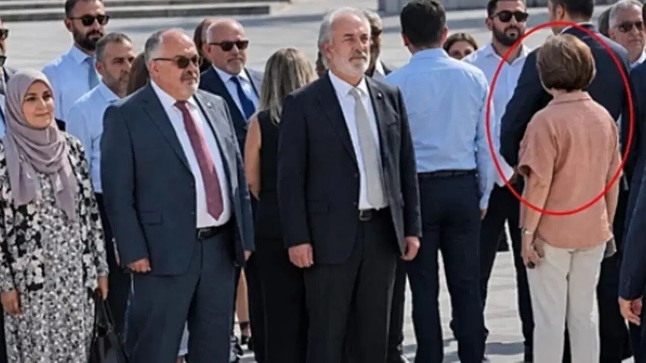 Başkan Gencay’dan protokol tepkisi