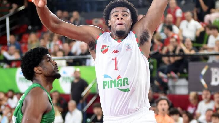 Karşıyaka’ya Vernon Carey’den sevindiren haber