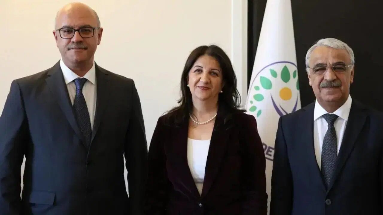 Çerçeve yasa sonrası ilk ziyaret: İmralı Heyeti yola çıktı