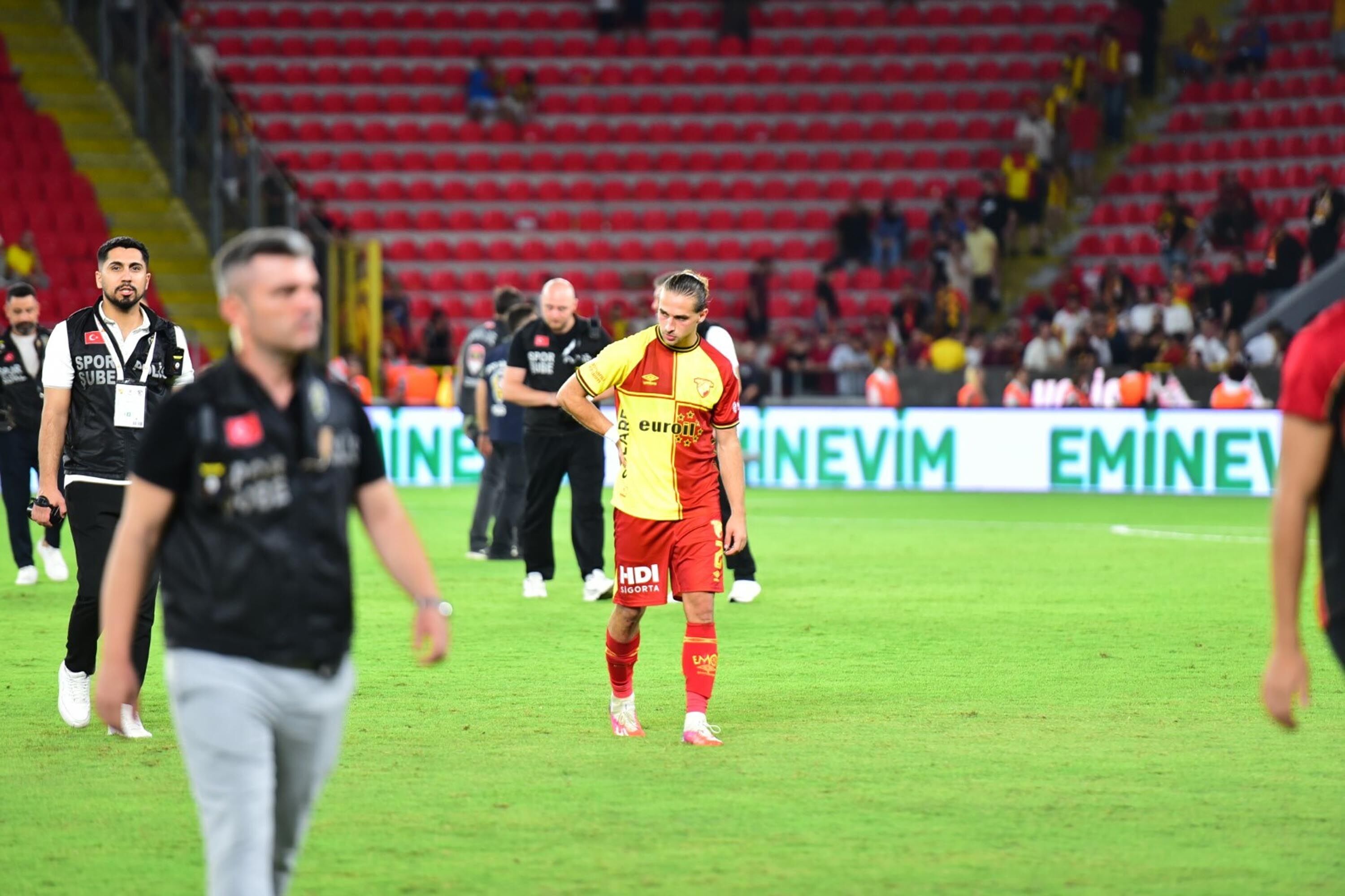 Göz-Göz’de kara tablo: 4 haftada 11 gol, 1 puan!