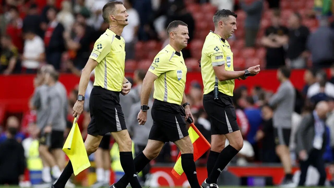Türkiye-İtalya maçına İngiliz hakem Michael Oliver
