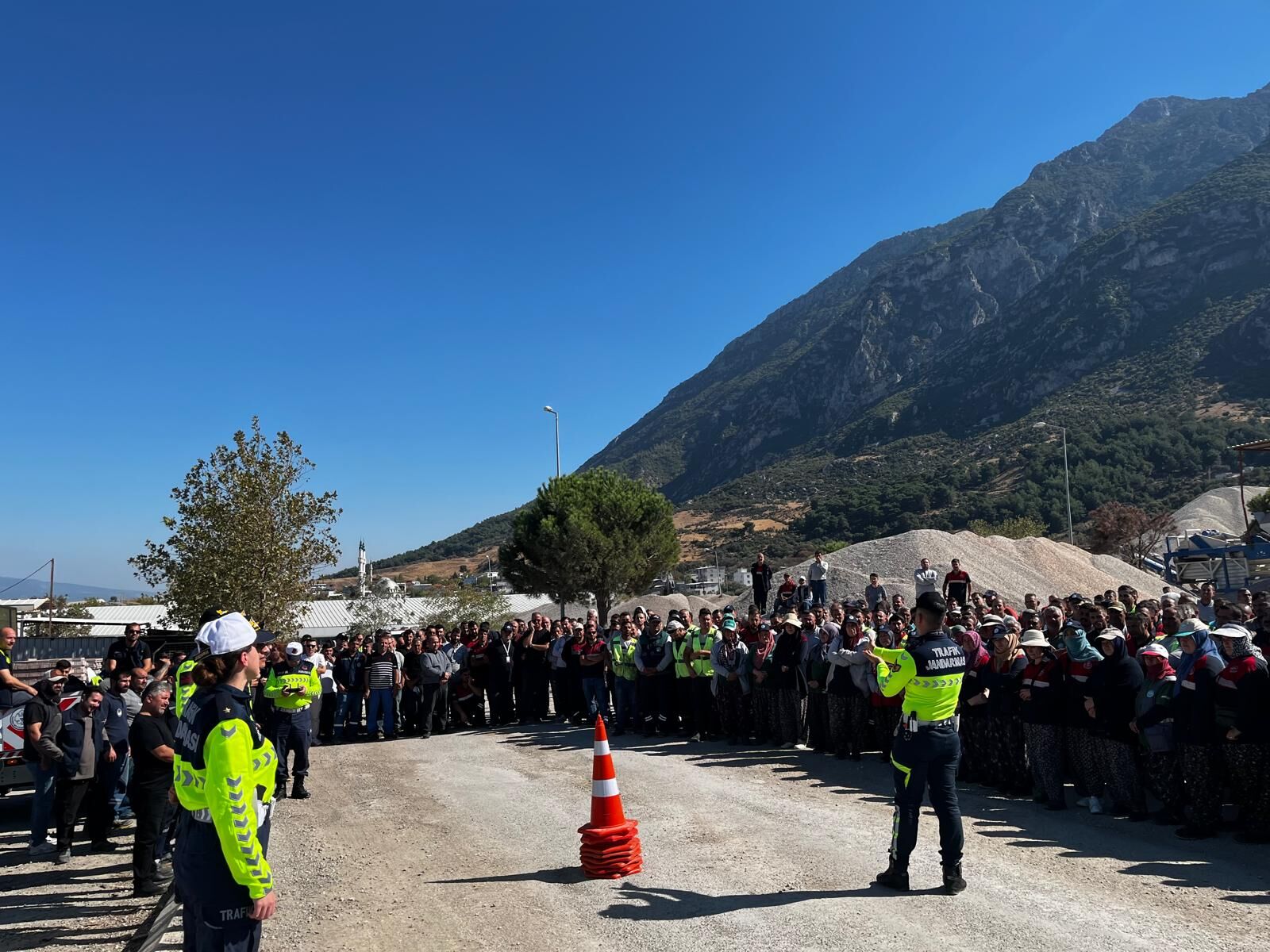 Büyükşehir personeline güvenlik eğitimi
