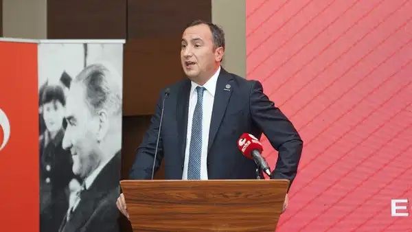 Eğitim-İş’in 21’inci yılında Özbay’dan iktidara eleştiri