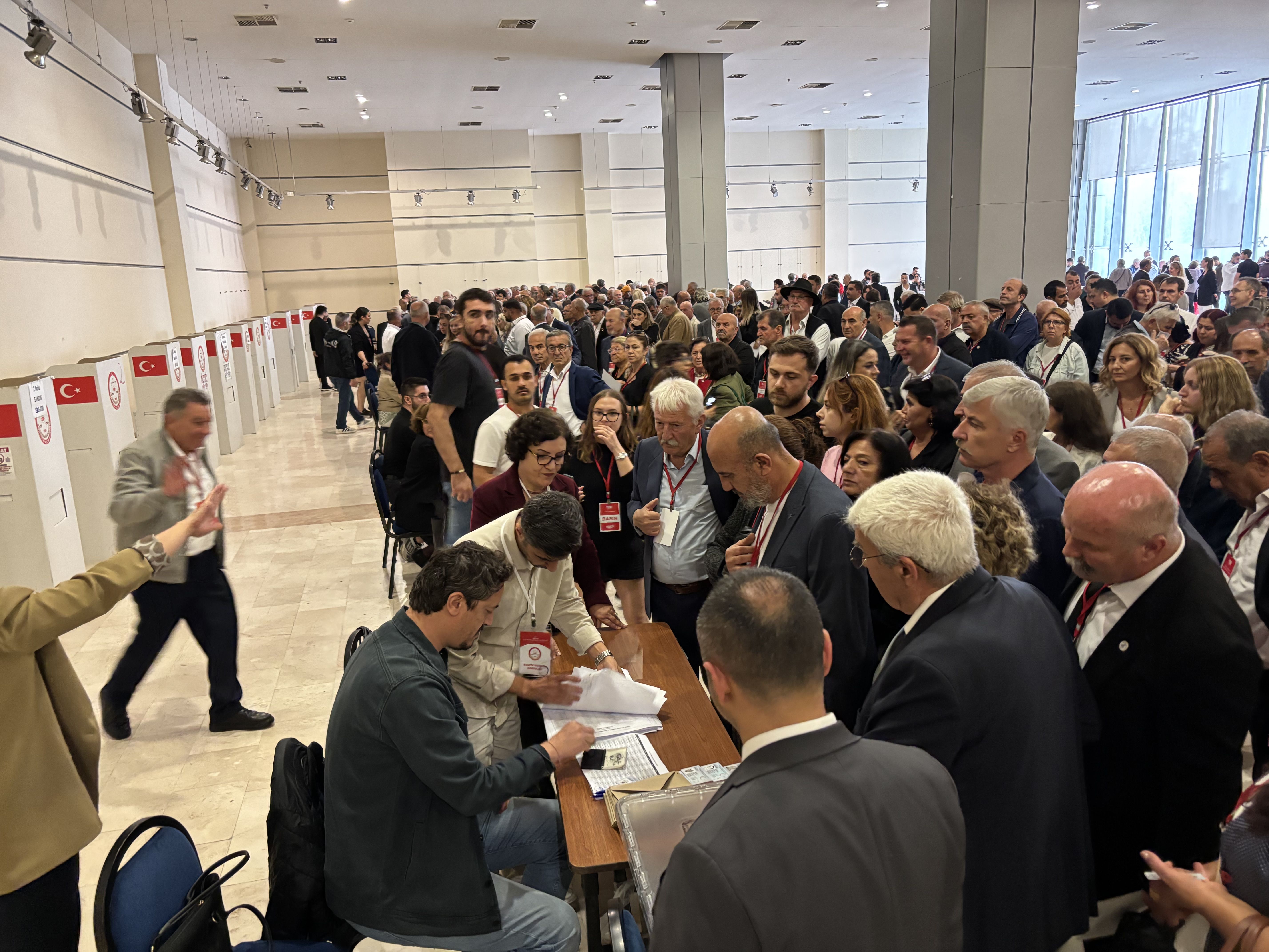 Seçim başladı… Yeni Parti blok listeyle seçime gidiyor!