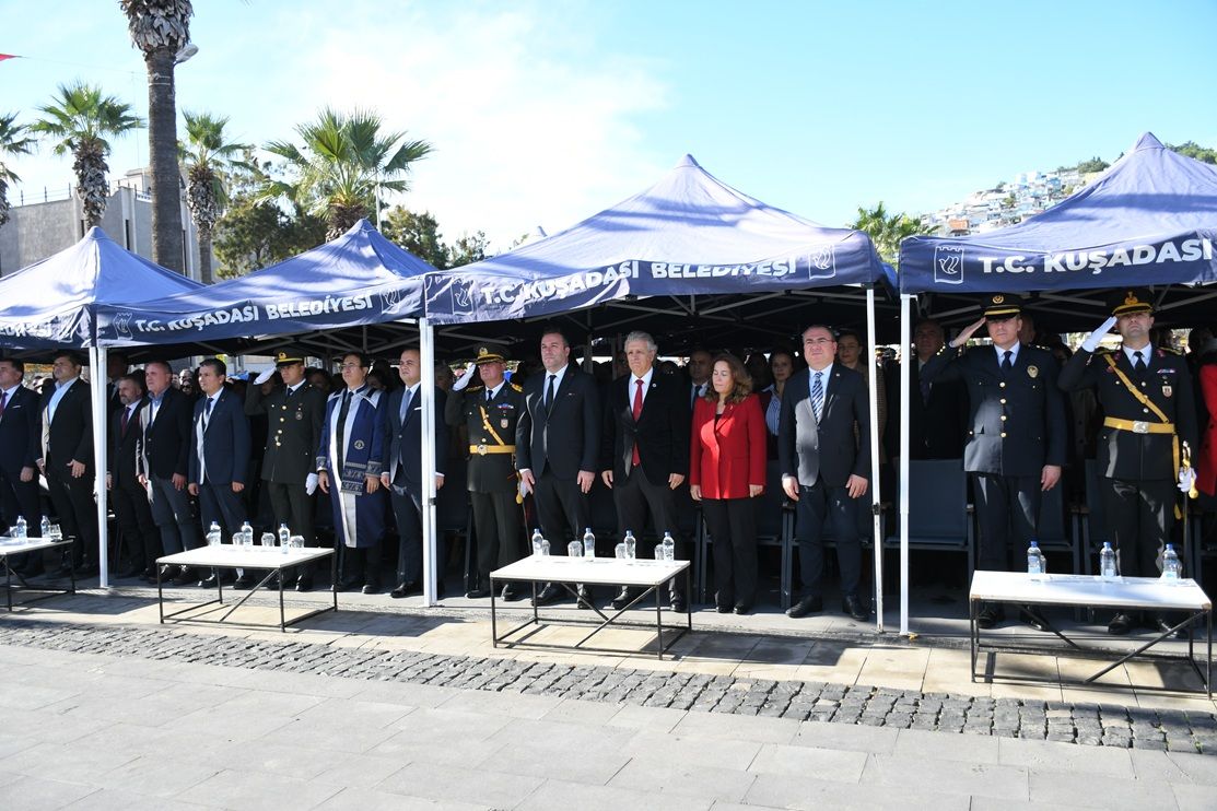Kuşadasi’nda Cumhuri̇yet Coşkusu 103’Üncü Yilinda Meydanlara Taşti (2) (1)