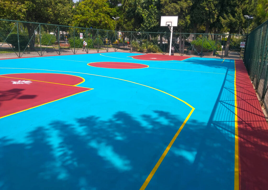 Karabağlar Belediyesi saha boyama