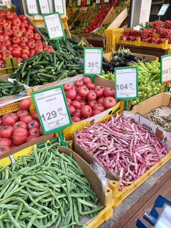 Ayşe Kadın fasulyenin kilo fiyatını duyanlar şaşırıp kalıyor; Tam 136.99 lira.