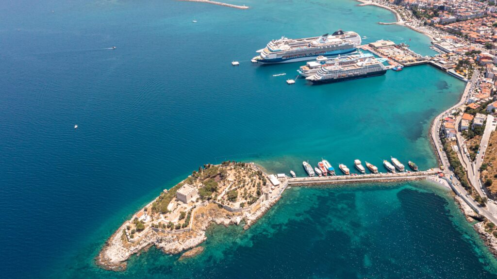 kuşadası belediye başkanı ömer günelden zamanın ruhuna uygun yatırımlar