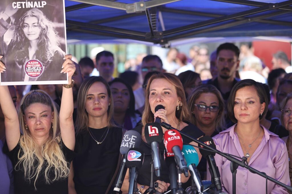 Kadınlar şiddete ve kadın cinayetlerine ‘hayır’ dedi