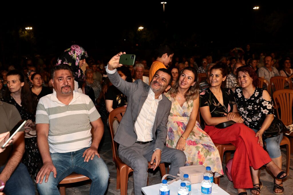 Denizli’nin akşamları yaz konserleri ile şenleniyor
