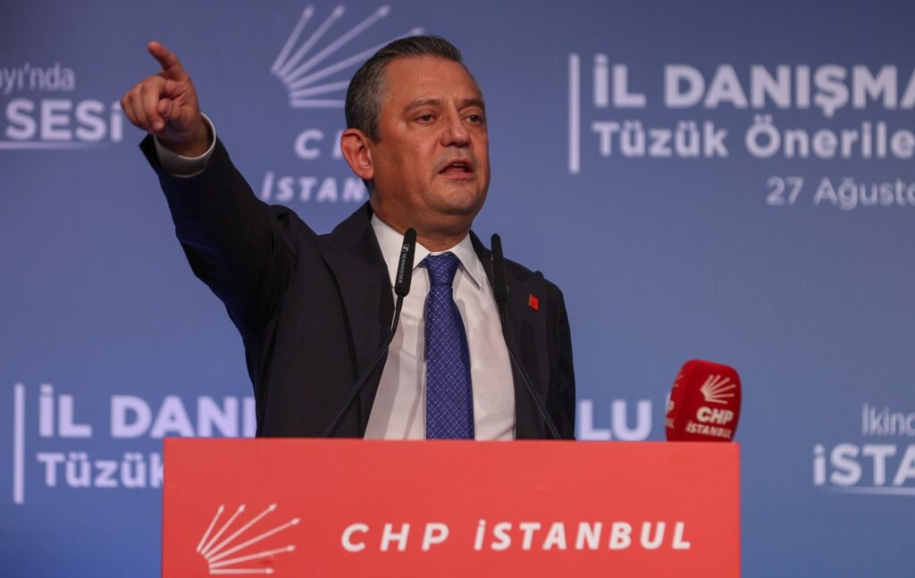 CHP Lideri Özel, cumhurbaşkanlığı için seçim tarihini açıkladı