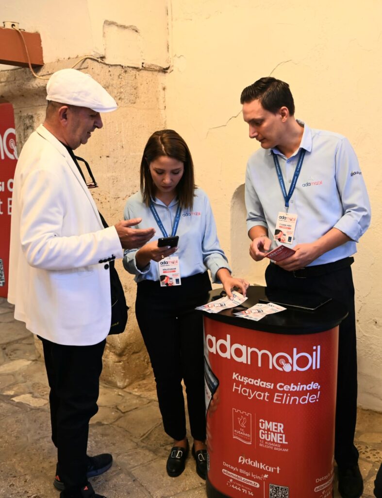 Kuşadası'nda 'Ada Mobil' dönemi başladı