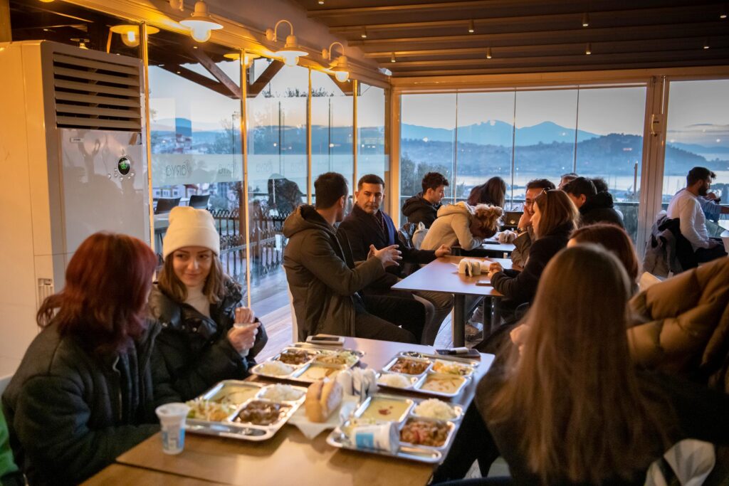 öğrenci_yemek (4) (1)